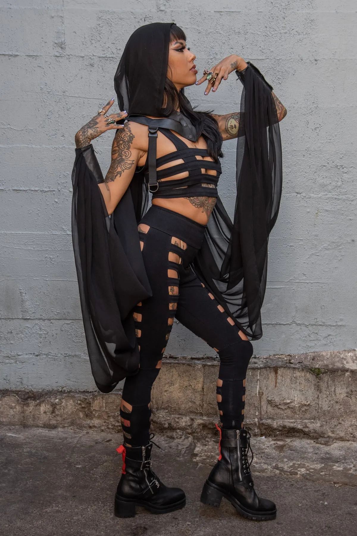 5D x Eyecon Priestess Hood - leather/silk