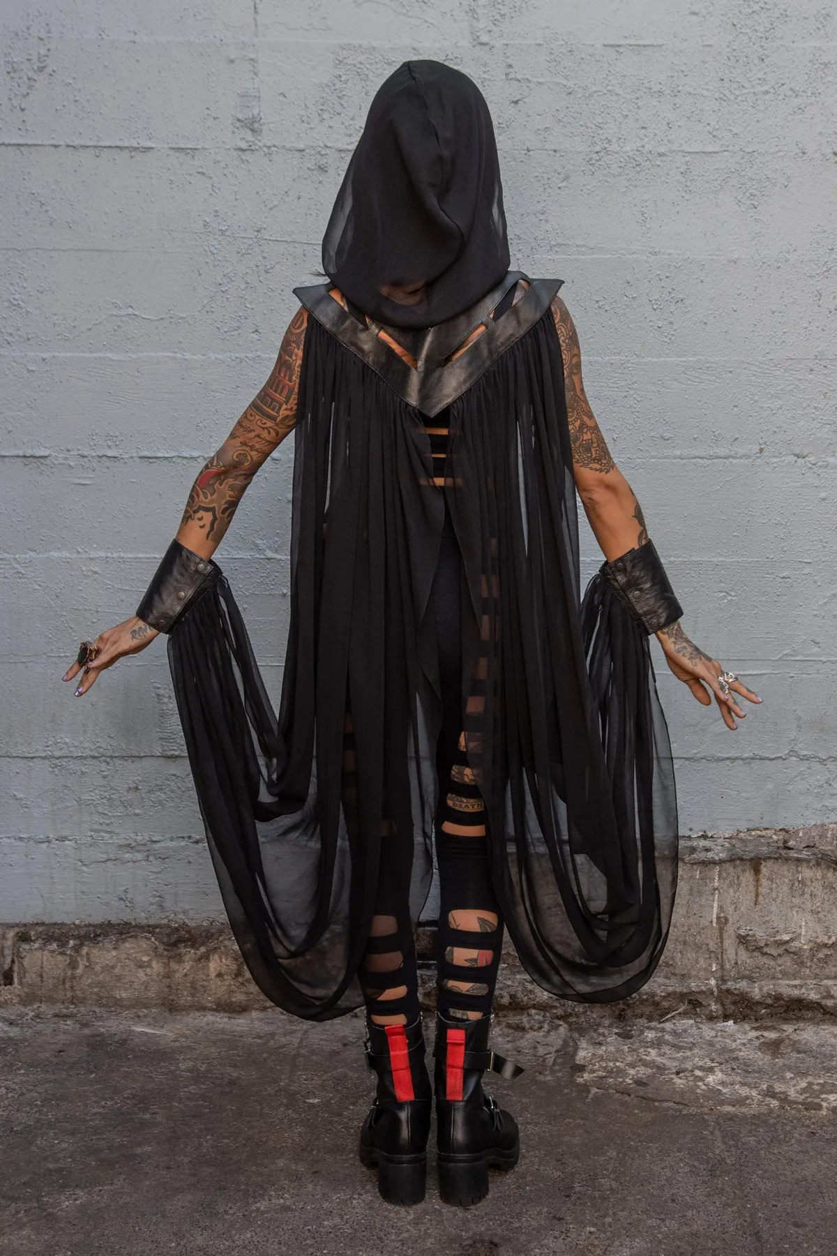 5D x Eyecon Priestess Hood - leather/silk