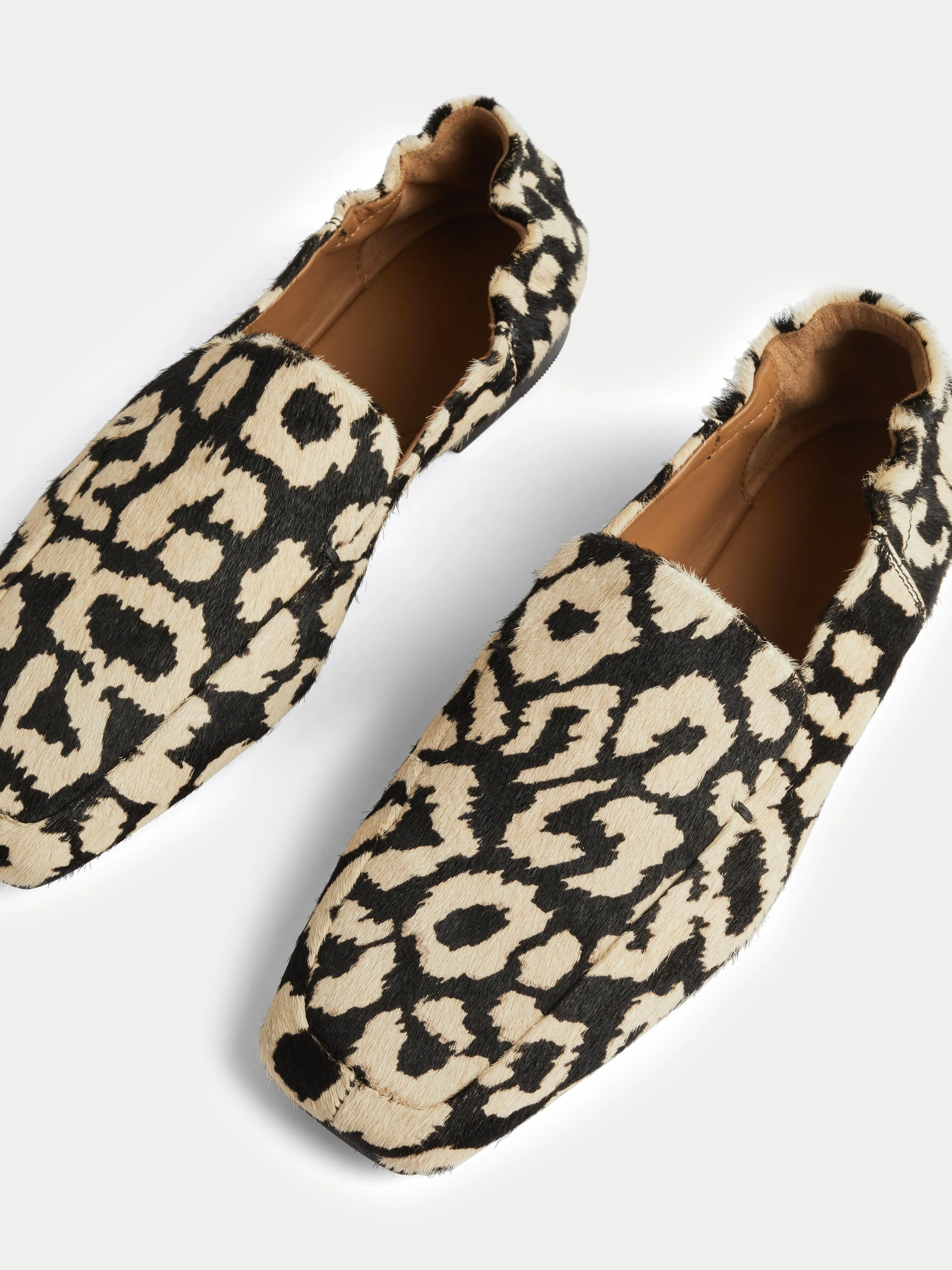 Chester Leopard Leather Loafer | Black