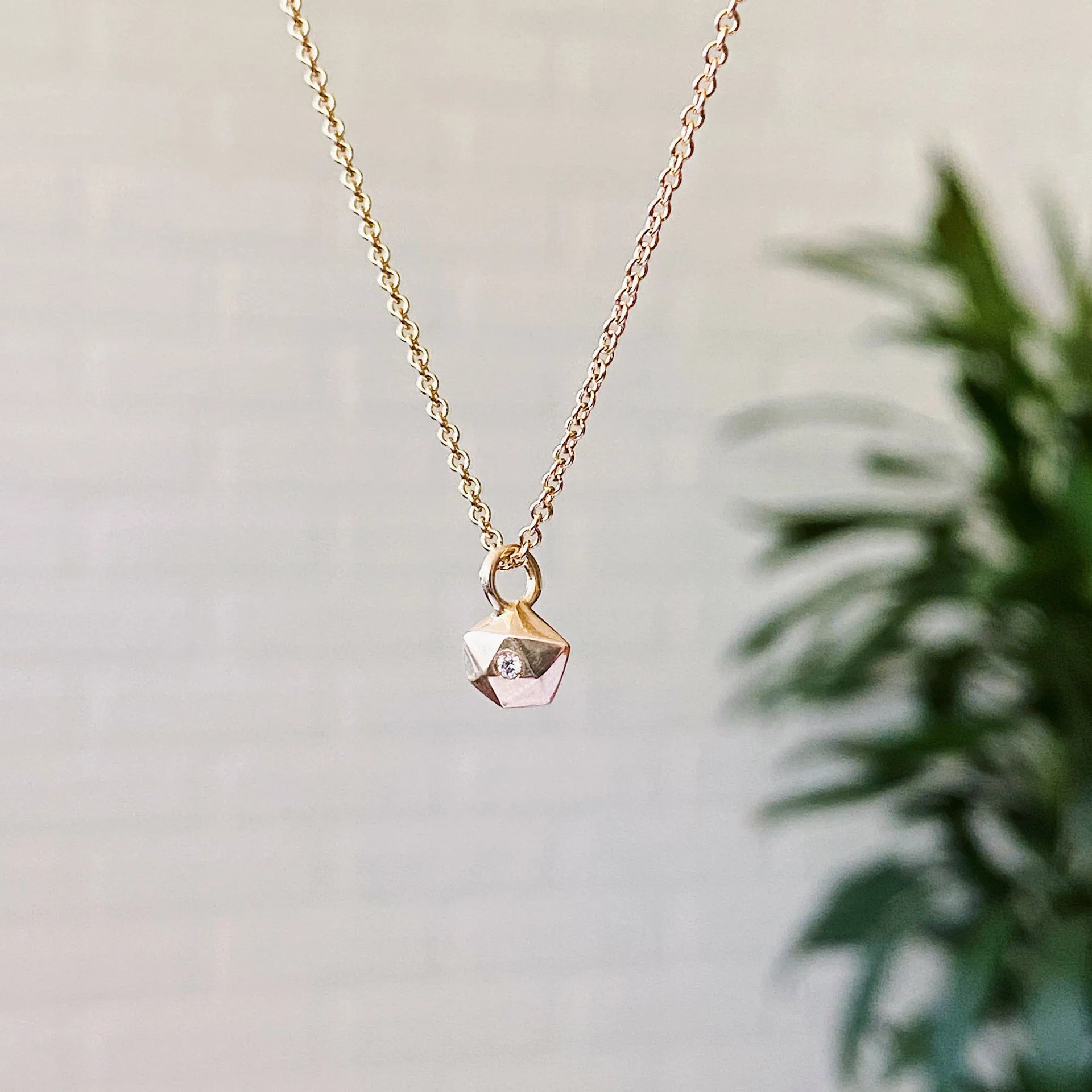 Gold Tiny Fragment Necklace