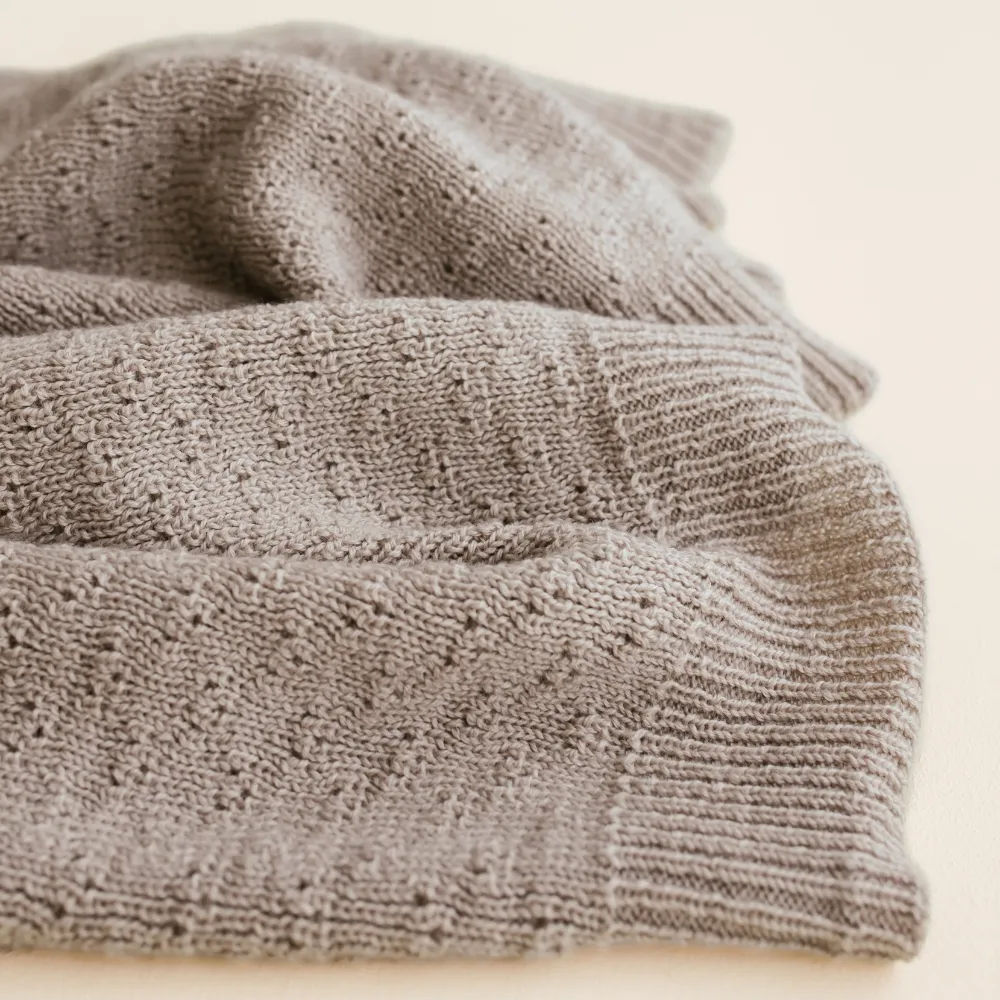 Hvid x Zoen voor Gust - Dora blanket - 100% Merino wool - Thick knit - Sesame