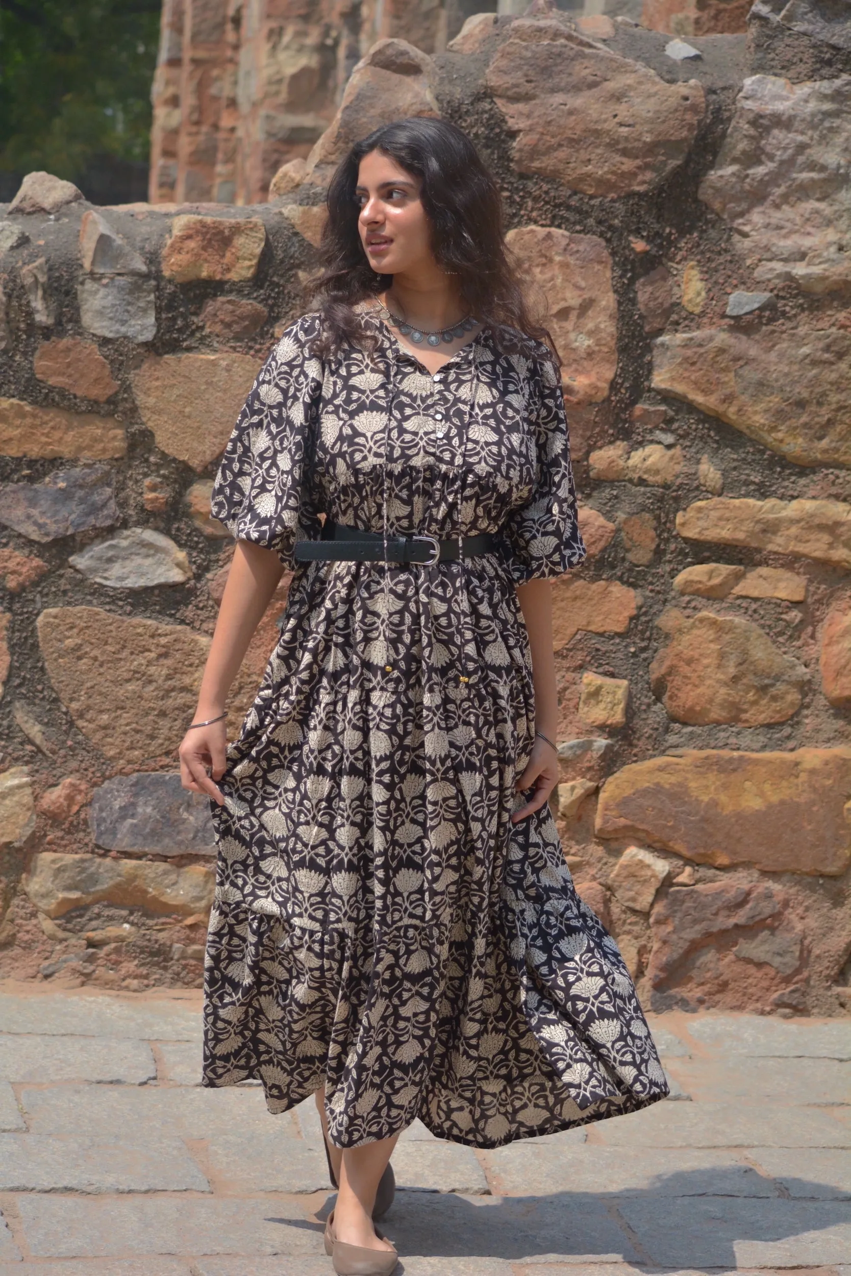 Neera Maxi in Kali