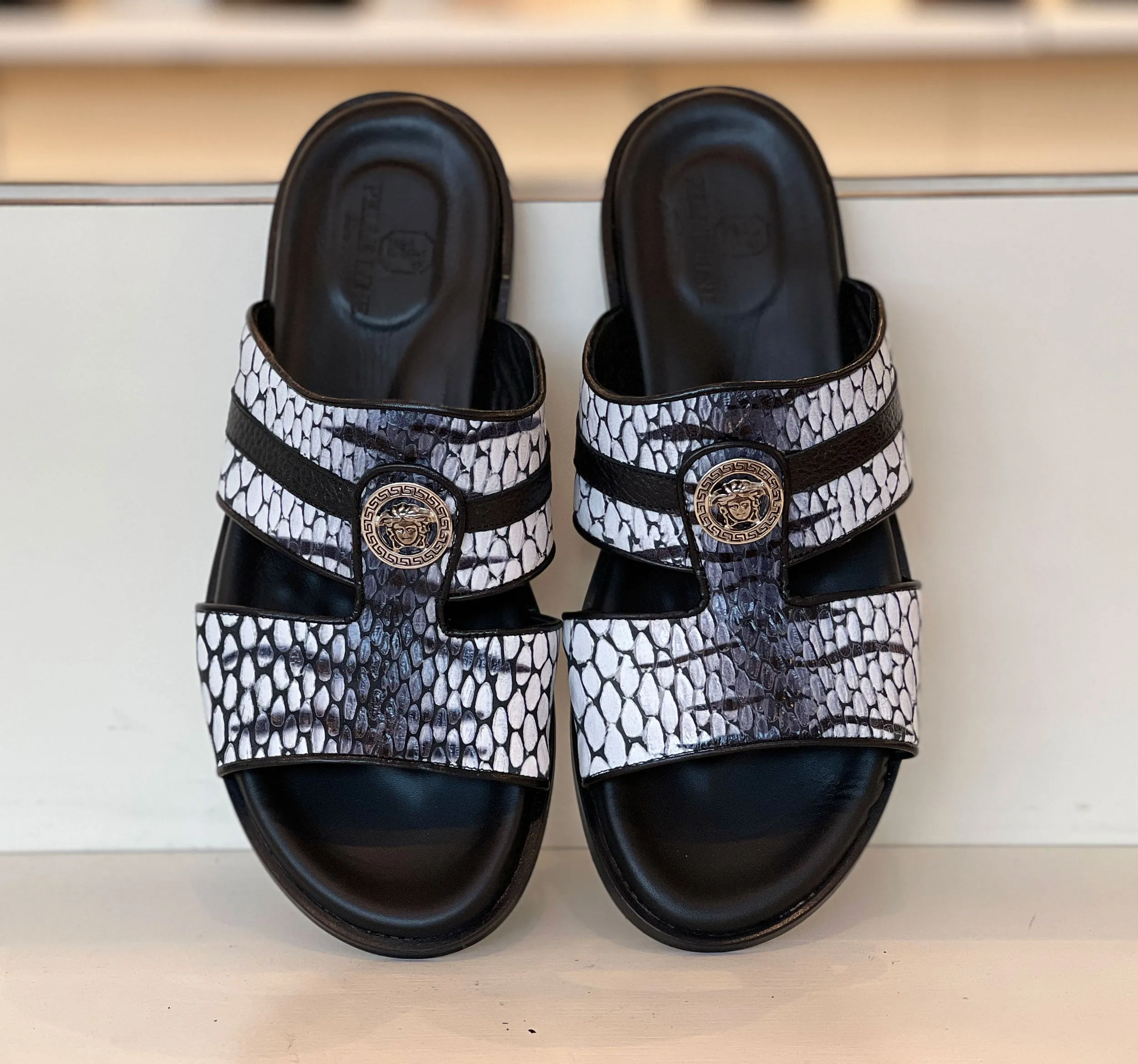 Pelle "Vinnie" Slip-On Calfskin Sandal Black/White