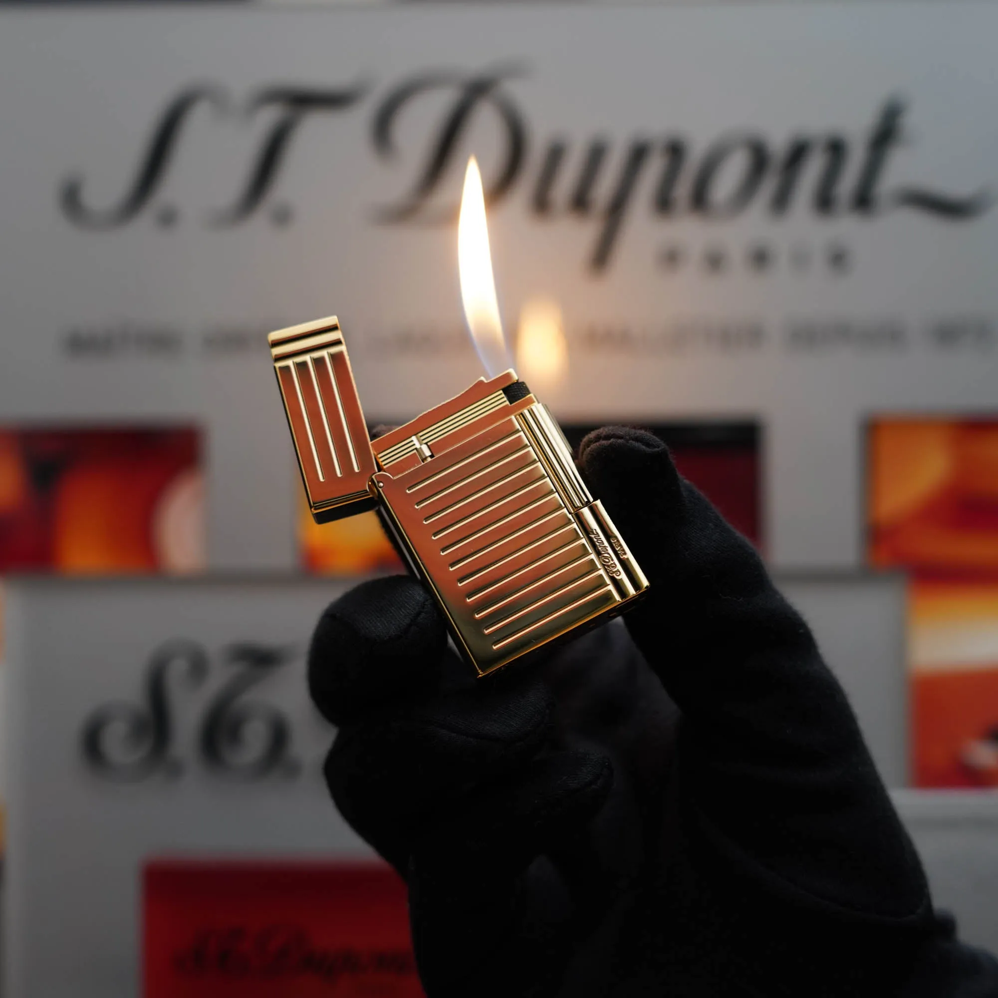 Vintage 1980 St Dupont rare Gatsby Heavy 24k Gold Finish lines pattern Ligne 2 Lighter